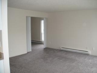 23020 25th Ave, Seattle WA  98198-8701 exterior