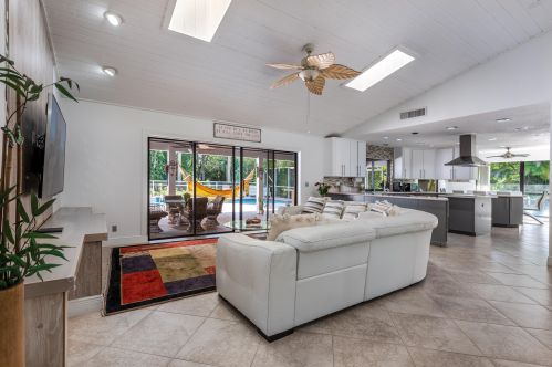 13353 Doubletree Cir, West Palm Beach FL  33414-4012 exterior