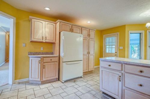 2028 Fortune Ct, Bridgeville PA  15017-3529 exterior