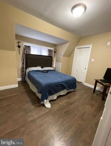 805 Main St, Norristown PA  19401-4103 exterior