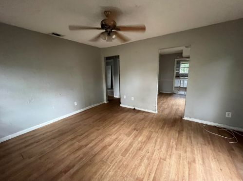 913 Krasnosky Ave, Pensacola, FL 32505-6903