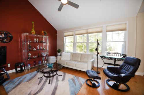 31 Greyhawk Dr, Mashpee MA 02649-4417 exterior