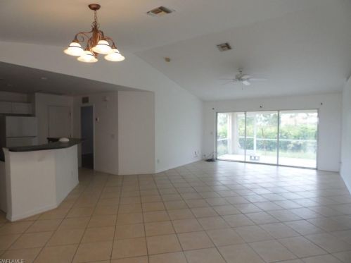 119 Plainview St, Lehigh Acres, FL 33974-0404