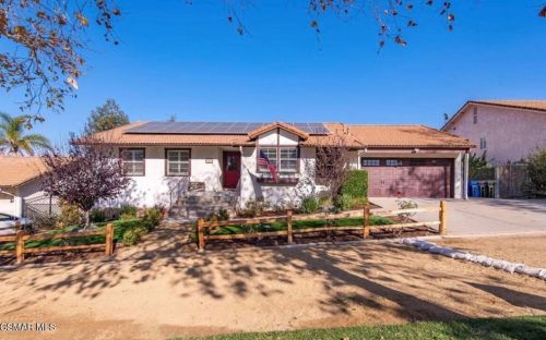 1177 Nonchalant Dr, Simi Valley, CA 93065-5715