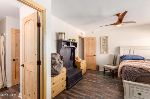 6169 Granite Reef Rd, Scottsdale AZ  85250-6201 exterior