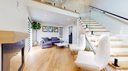 4139 Cahuenga Blvd, North Hollywood, CA 91602-2875