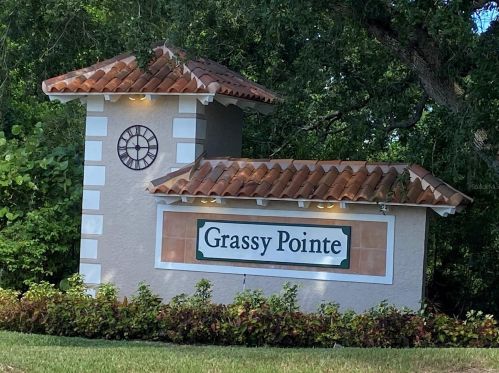 1845 Longview Ln, Tarpon Springs, FL 34689-1980