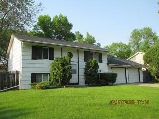 1401 Meadowmoor Dr, Minneapolis, MN 55432-3646