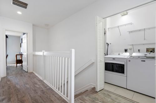 1828 77th Dr, Vero Beach FL  32966-6679 exterior