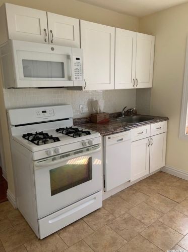 49 3rd Ave, East Rockaway NY  11518-1914 exterior