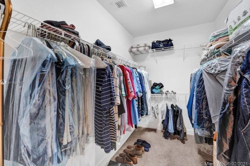 460 147 Ave, Hollywood FL 33027-6104 exterior