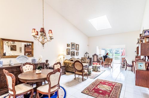 7678 Majestic Palm Dr, Boynton Beach, FL 33437-5407