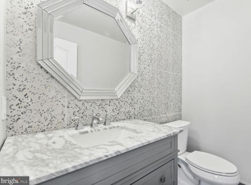 209 River Bend Rd, Great Falls VA  22066-4141 exterior