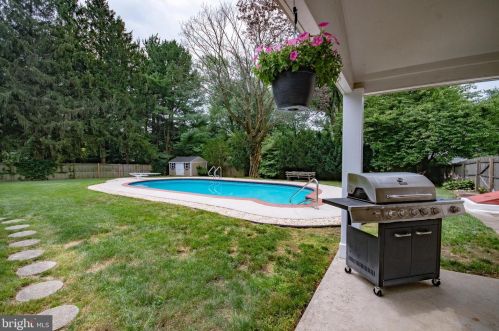 1755 Ludwell Dr, Prospectville PA  19002-3030 exterior