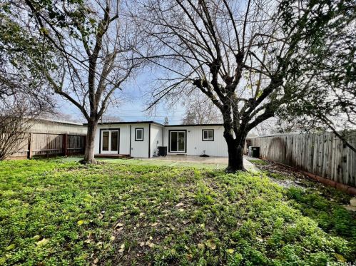 2847 Avon Ave, Concord CA  94520-5432 exterior
