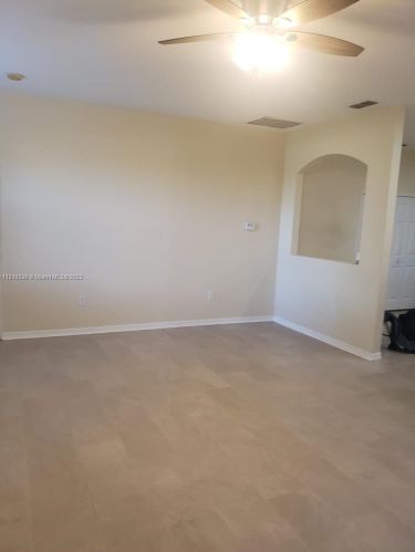 554 Reddicks Cir, Winter Haven FL  33884-3404 exterior