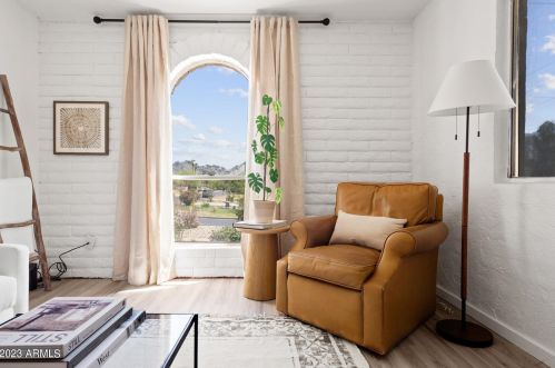 10824 12th St, Phoenix AZ  85020-1131 exterior