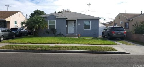 10820 Colyer Ave, Lynwood, CA 90262-2214
