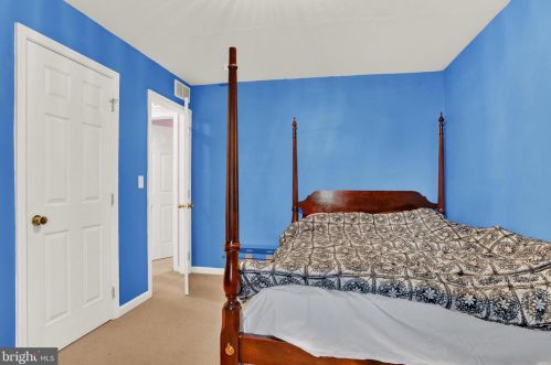 3244 Jonagold Dr, Harrisburg PA 17110-9129 exterior