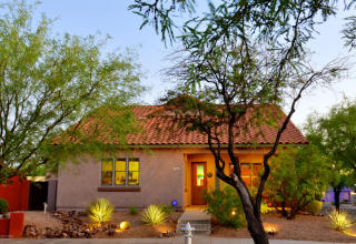 10342 Loveless Gardner Ln, Tucson, AZ 85747-5867