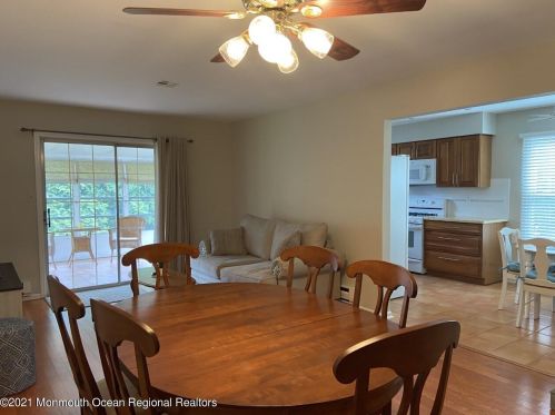 10 Dartmoor Rd, Bricktown NJ  08724-2057 exterior