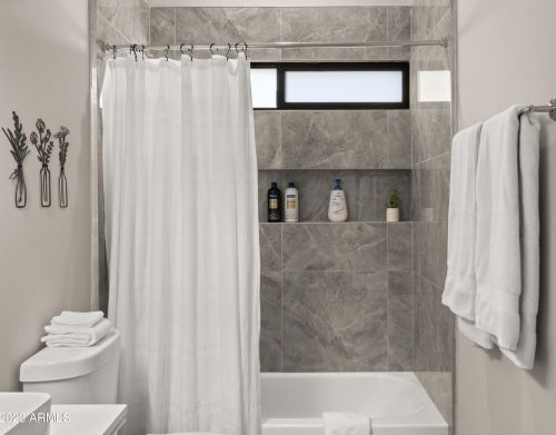 6846 13th Pl, Phoenix AZ  85014-1120 exterior