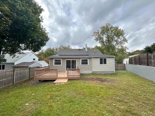 5 Andover Rd, Old Bridge, NJ 08857-1610