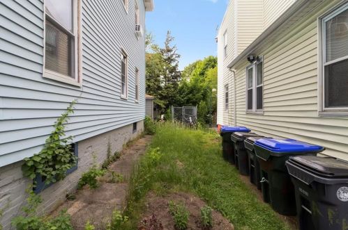 1151 Chalkstone Ave, Providence, RI 02908-4131