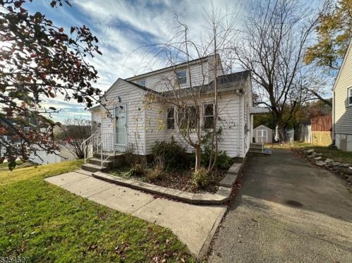 27 Highland Ave, Dover NJ  07801-3702 exterior