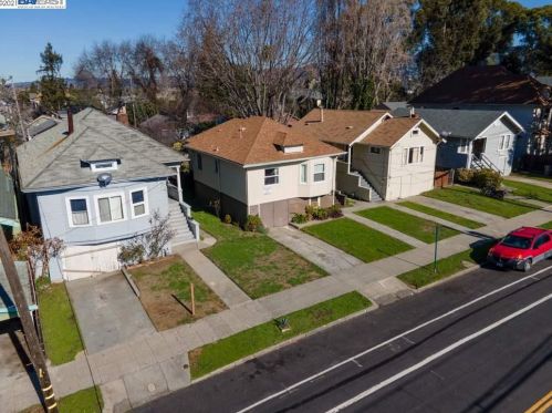 1034 47 St, Oakland CA 94608-3458 exterior