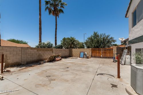 4913 Acoma Dr, Glendale AZ  85306-3828 exterior
