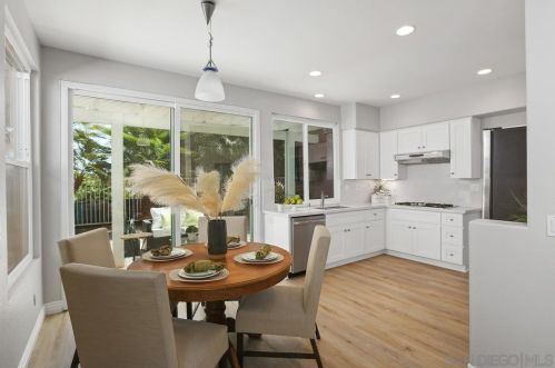 4325 Corte De La Fonda, San Diego CA  92130-2126 exterior