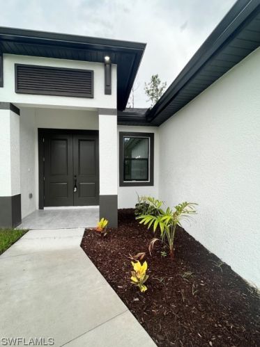 2604 12th St, Lehigh Acres, FL 33936-0024