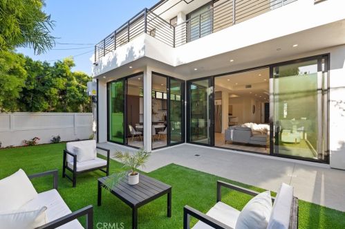 1813 Walnut Ave, Manhattan Beach CA  90266-5018 exterior