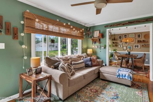 10 Sanford Rd, Bricktown NJ  08724-7134 exterior