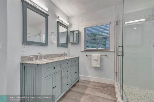 320 4 Ave, Delray Beach FL  33444-2717 exterior