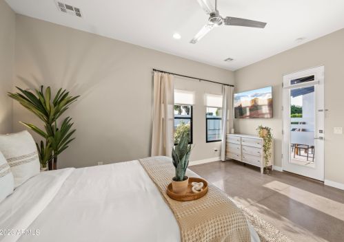 6846 13th Pl, Phoenix AZ  85014-1120 exterior