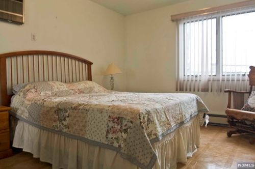 10 Dewey St, Outwater NJ  07026-2710 exterior