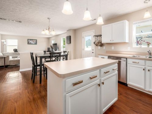 7997 Beardsley Ave, Blacklick OH  43004-5056 exterior