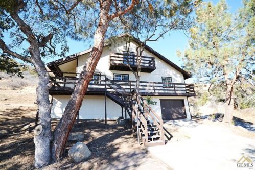 21716 Sunnybrook Dr, Tehachapi, CA 93561-8022