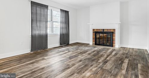 421 Appletree Rd, Camp Hill, PA 17011-2104