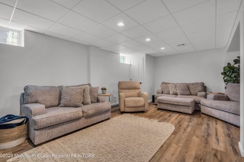 35 Laurel St, West Long Branch NJ  07764-1418 exterior