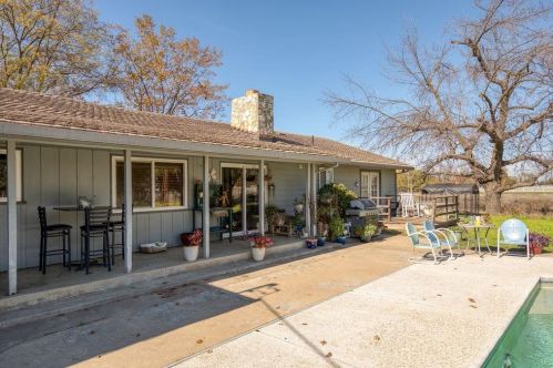12885 Ivie Rd, Clay, CA 95638-8300