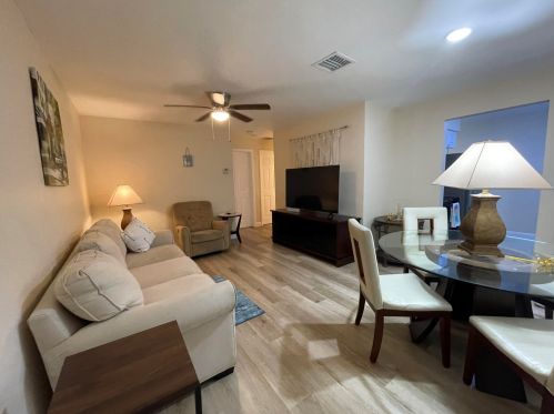 214 7th Ave, Delray Beach, FL 33483-5519