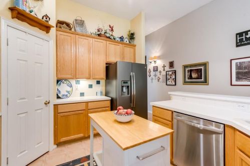 833 Pinnacle Cir, Lewisville TX 75077-2537 exterior