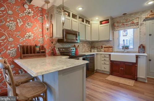 388 High St, Highspire PA  17034-1406 exterior