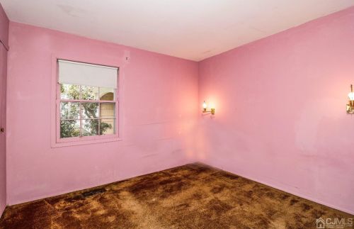 4 Cymbeline Dr, Old Bridge NJ  08857-2704 exterior