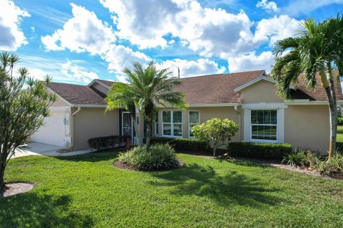 3545 Hyde Cir, Fort Pierce, FL 34984-6433