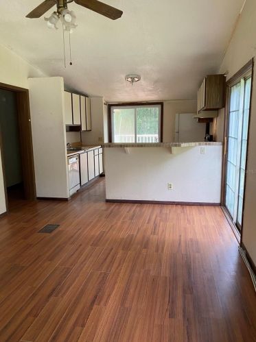 1280 4th St, Orange City FL  32763-4131 exterior