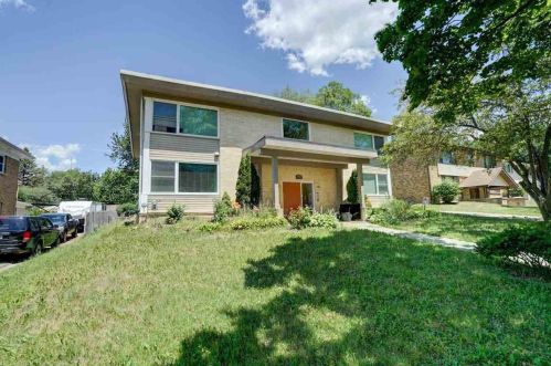 5830 Russett Rd, Madison WI  53711-3473 exterior
